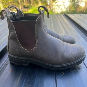 Blundstone boots size 4.5 (7.5 US)